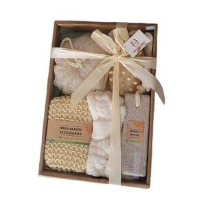 Essential Design 6 piece bath and beauty set
